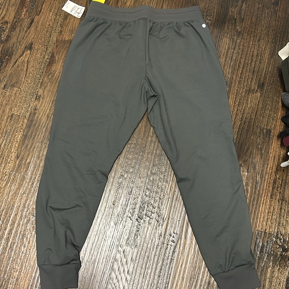 BNWT Zella Men’s Jogger in Grey Forged - Picture 7 of 9